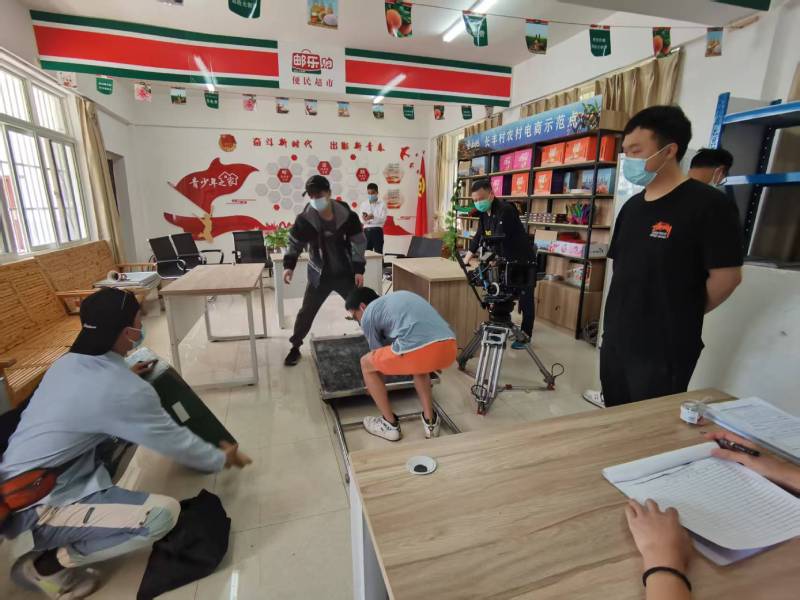 追星女孩心理学分析报告：堆龙德庆县广告片拍摄公司揭秘饭圈应援式传播逻辑